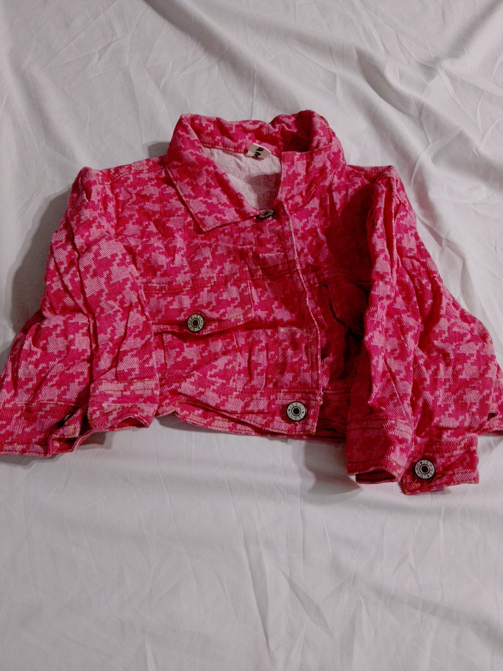 Veste en denim rose courte