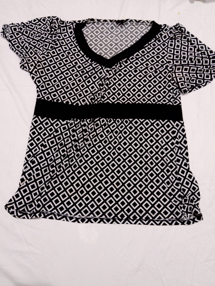 East 5th Printed V-Neck Blouse