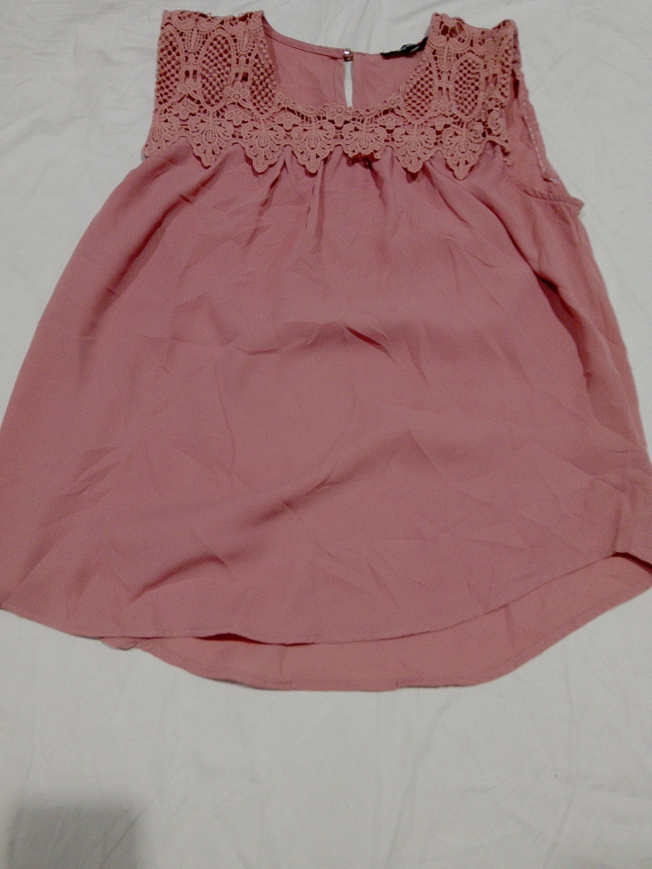 Blusa com Detalhe de Renda Impulse