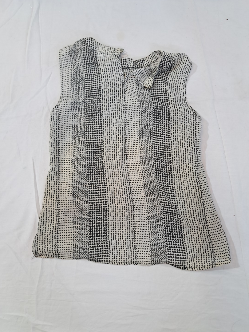 Liz Claiborne Striped Sleeveless Blouse