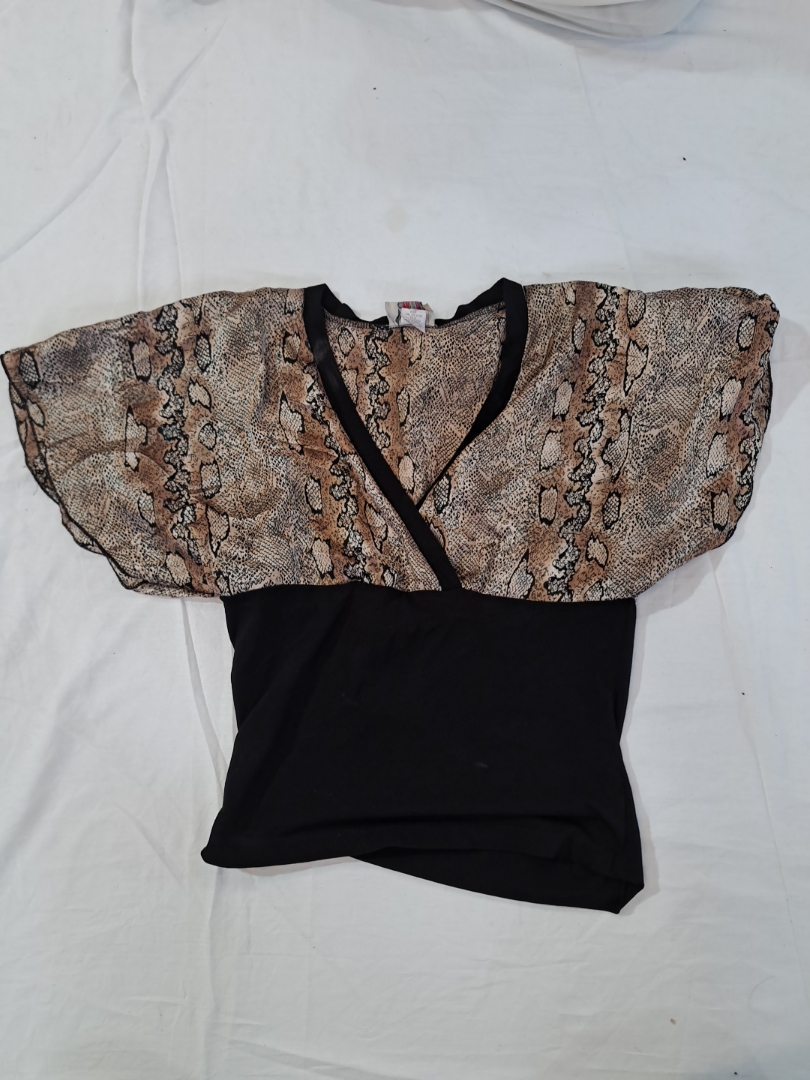 Poocchie Sport Printed Snake Blouse