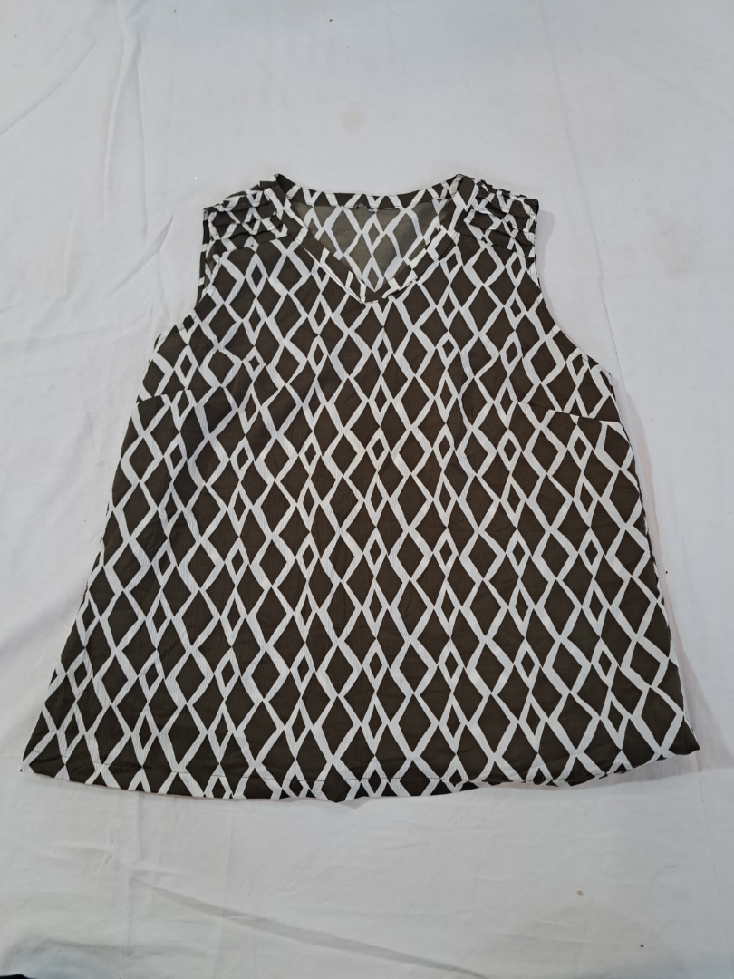 Sleeveless Printed Blouse