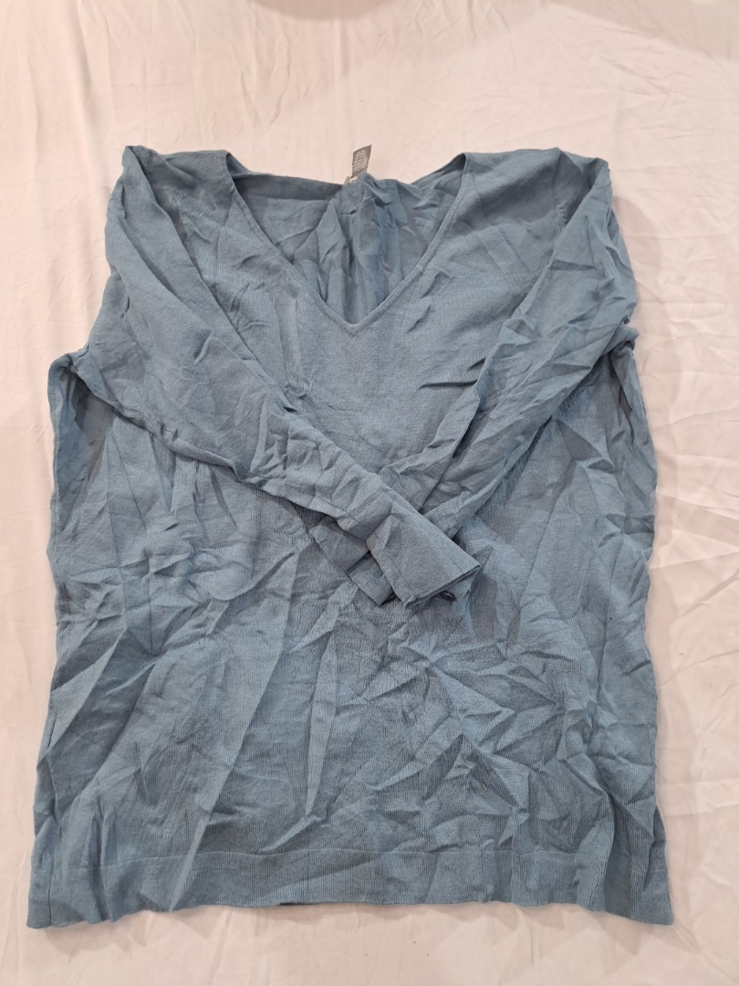 Ann Taylor Light Blue V-Neck Knit Sweater