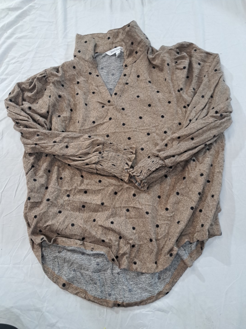 Emily Daniels Bedruckte Pünktchenbluse