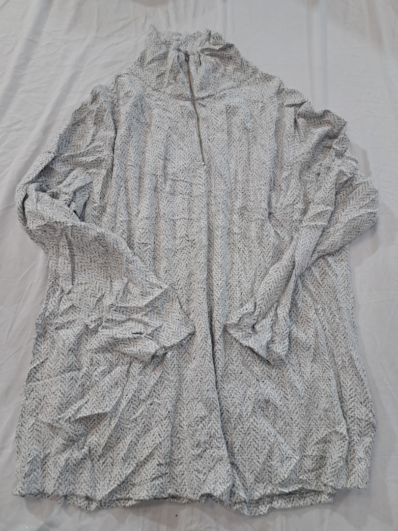 CURE. Moletom Cinza com Zíper