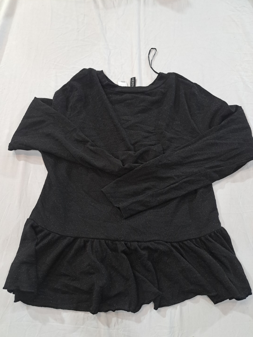 H&M Divided Black Ruffle Knit Blouse