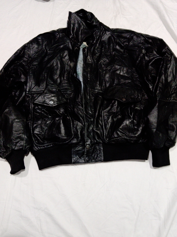 Veste en cuir noir B2