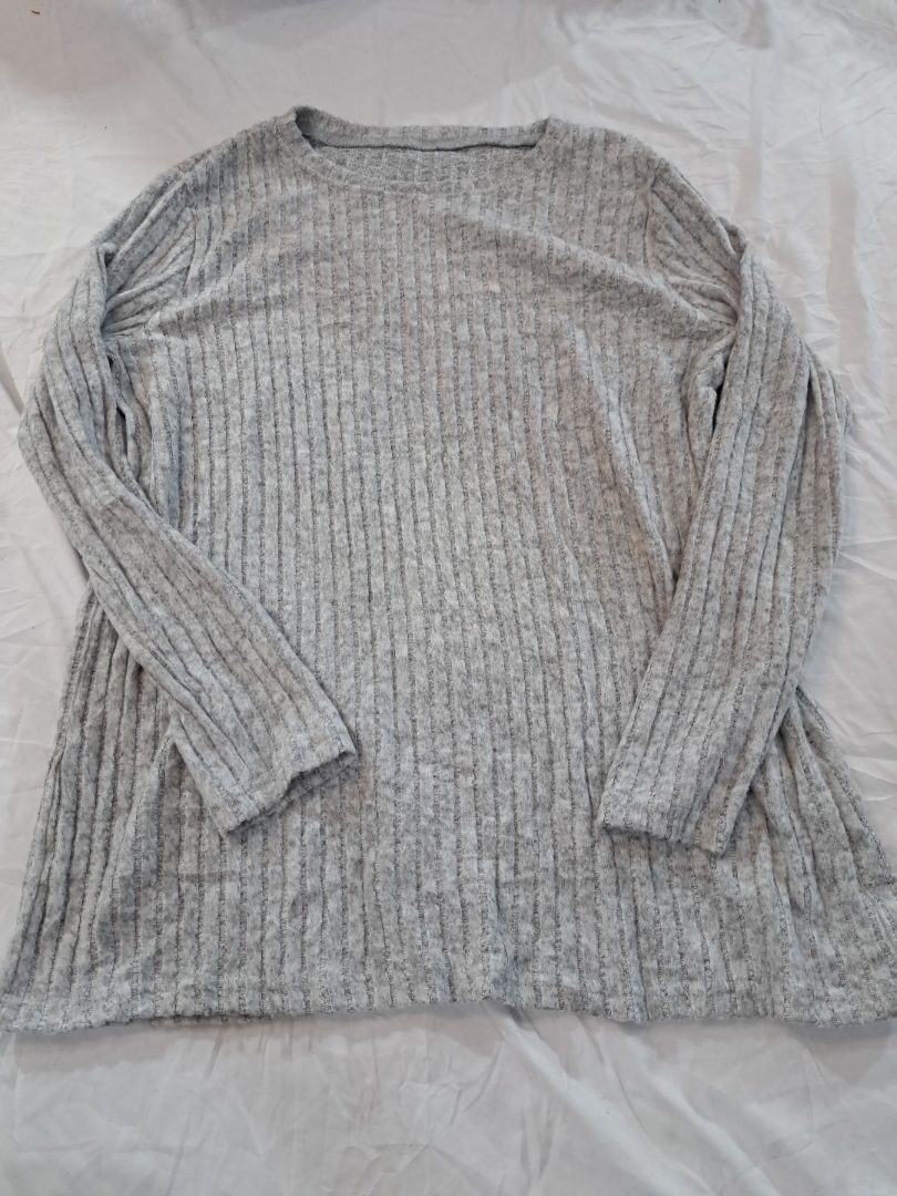 Suéter Cinza Canellado Sem Marca