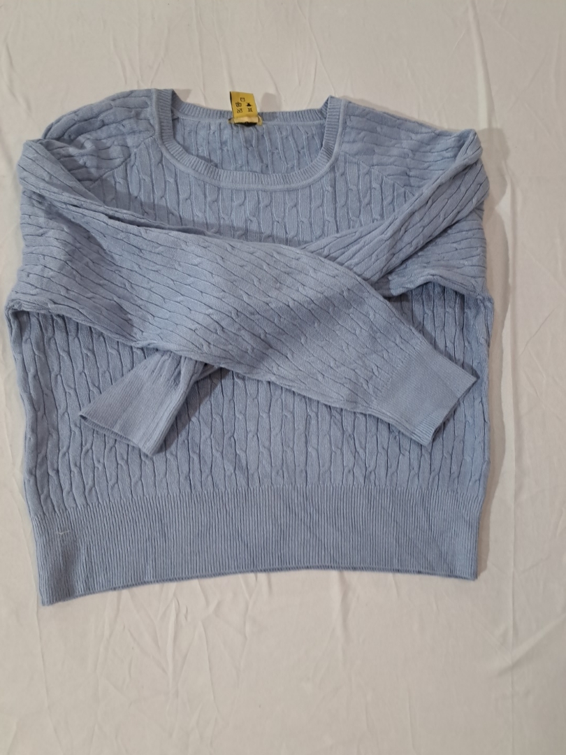 Daisy Cable Knit Sweater