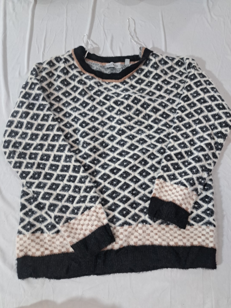 Cysus Geometric Knit Sweater