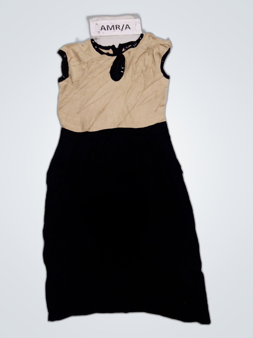 Robe noire et beige Venus