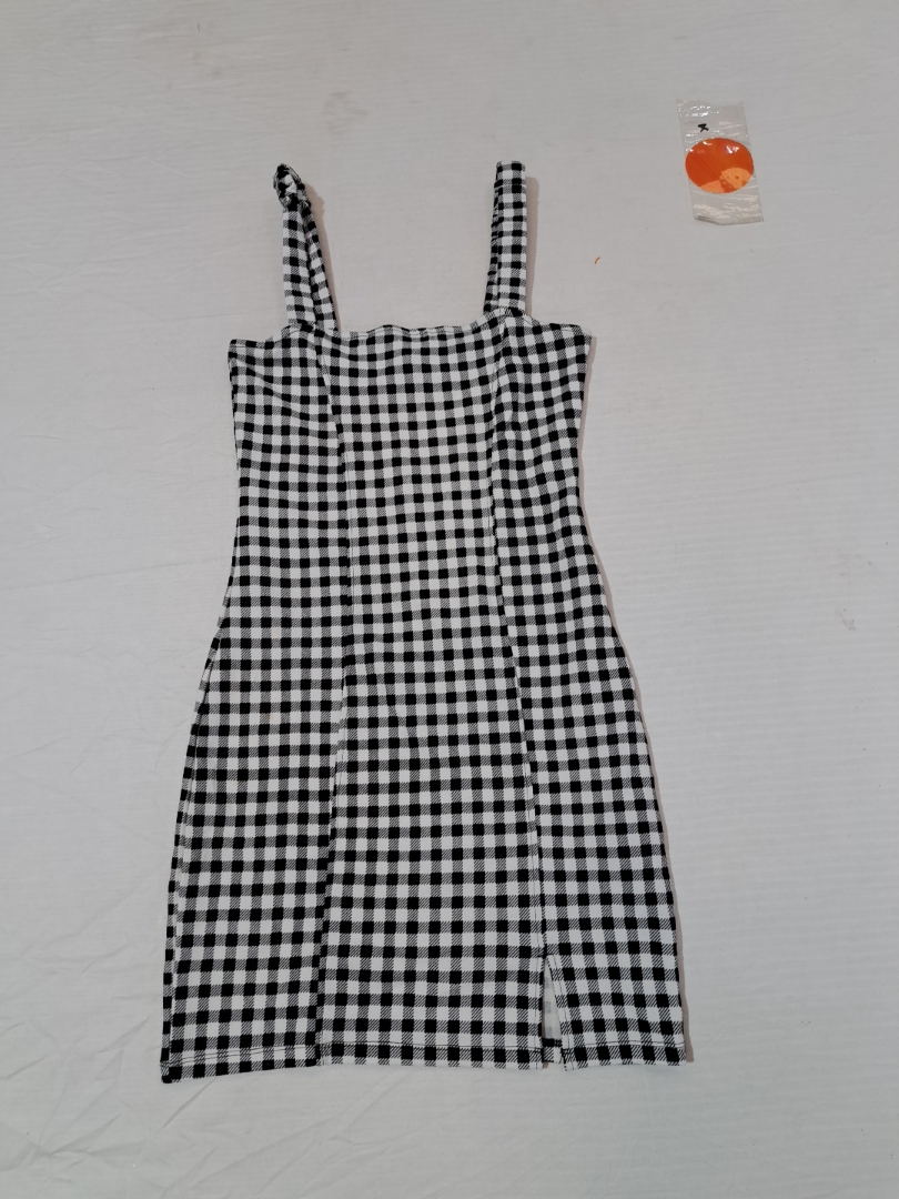 Robe à carreaux noire et blanche H&M Divided