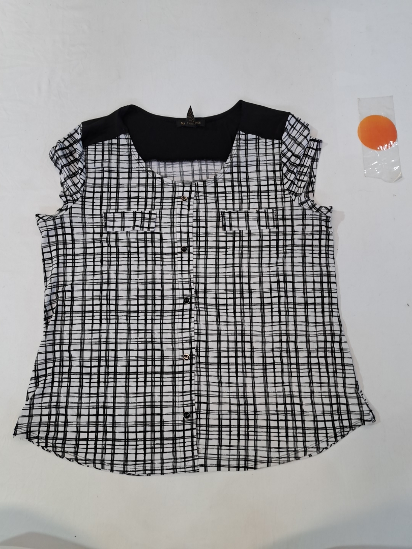 Suéter xadrez preto e branco Susan Lawrence