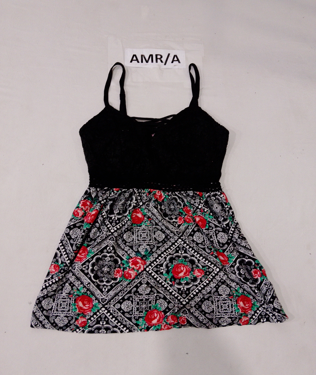 Vestido Floral Preto No Boundaries