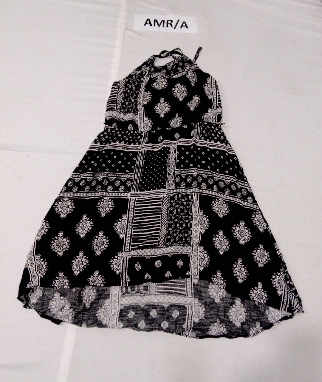 Schwarz-Weiße Kleid