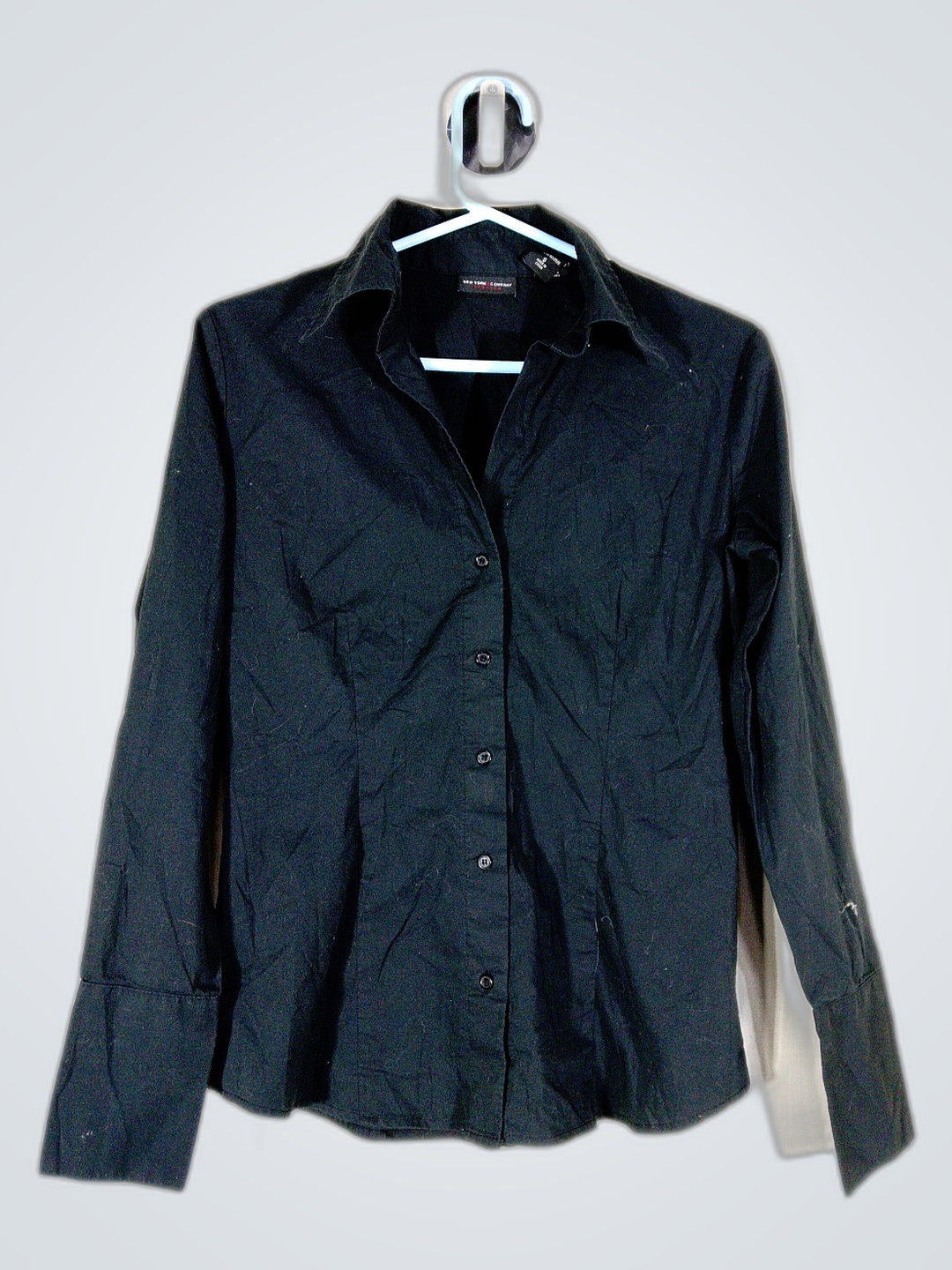 Camicia nera con bottoni