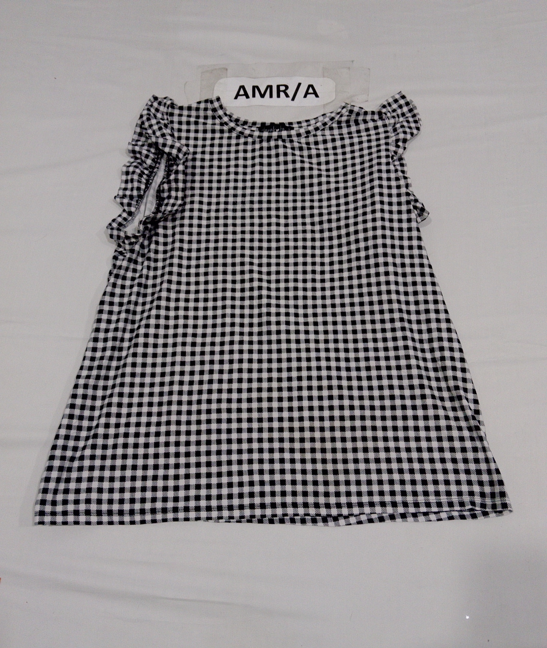 Schwarz-weißes Karokleid