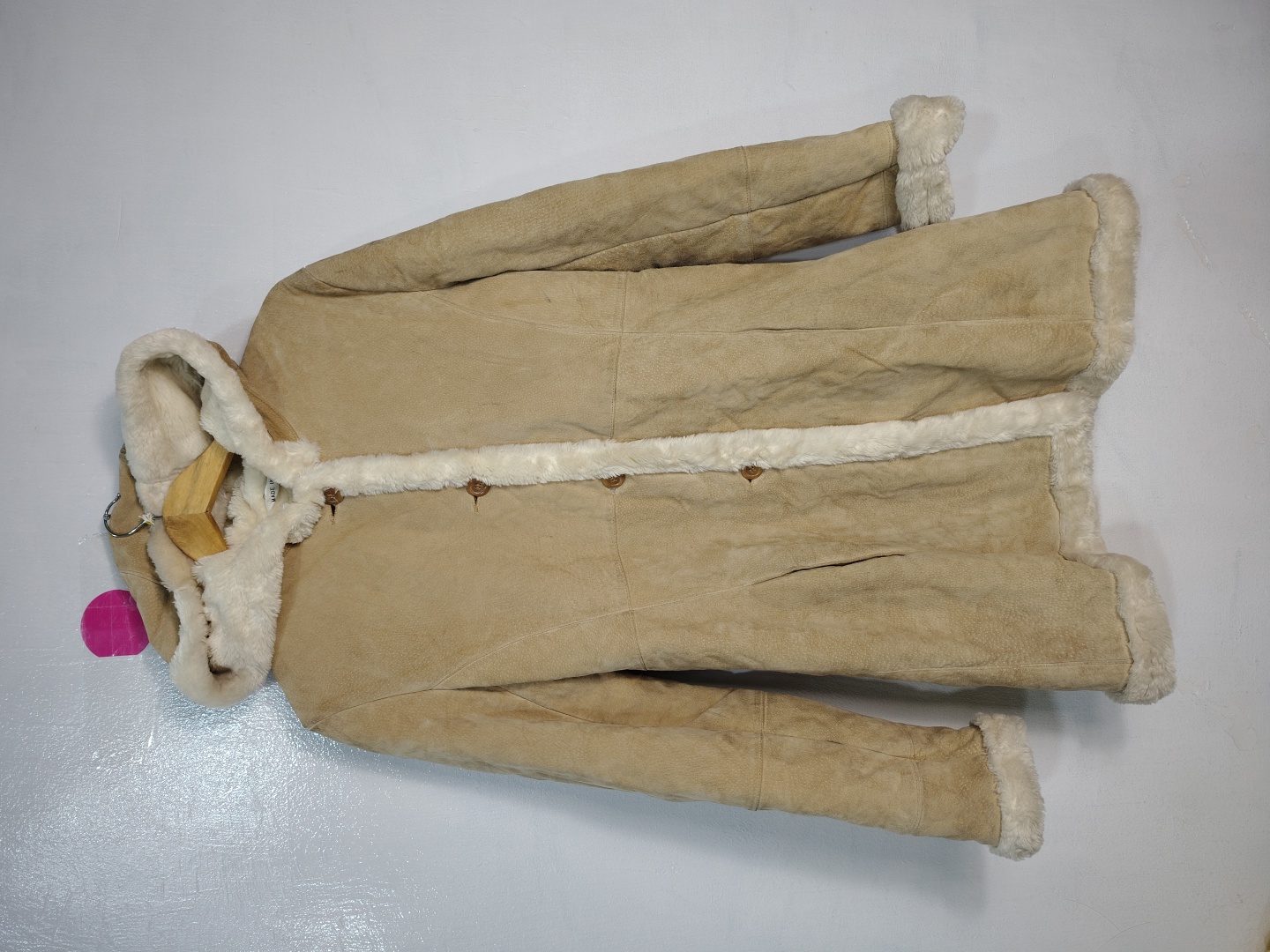 Manteau à capuche en fourrure tan