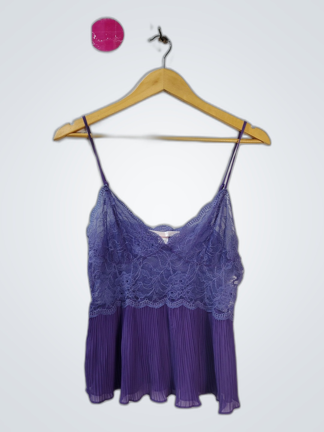 Camisón de encaje morado de Victoria's Secret