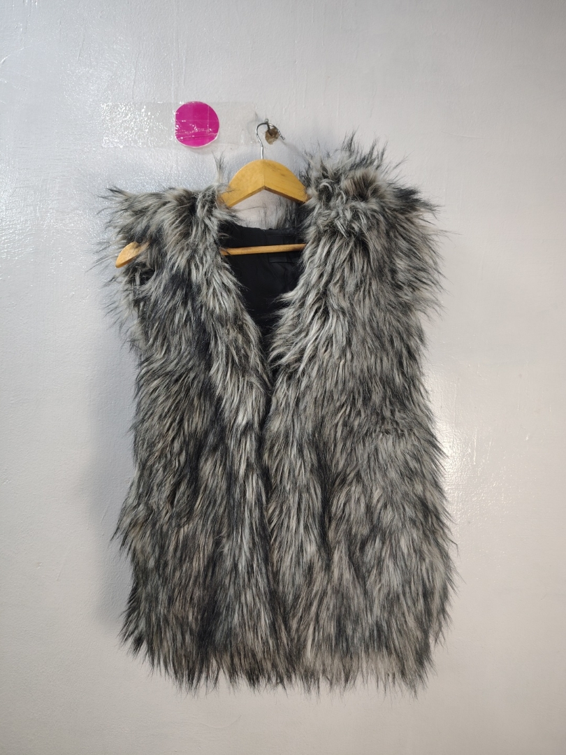  gilet en fourrure grise Talula