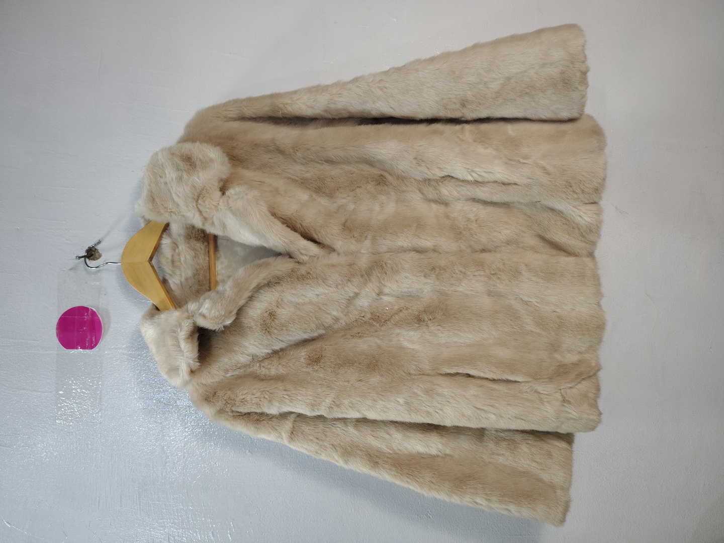 Manteau en fourrure beige