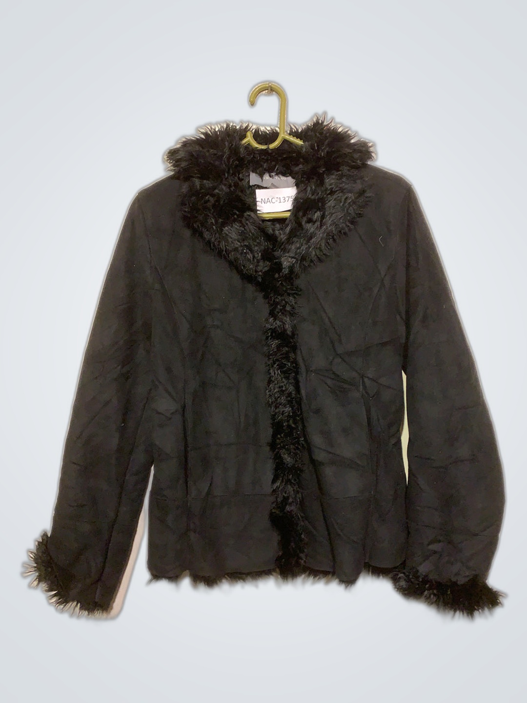 Schwarze Pelzjacke