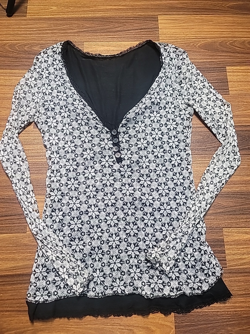 Women's Long Sleeve Floral Top