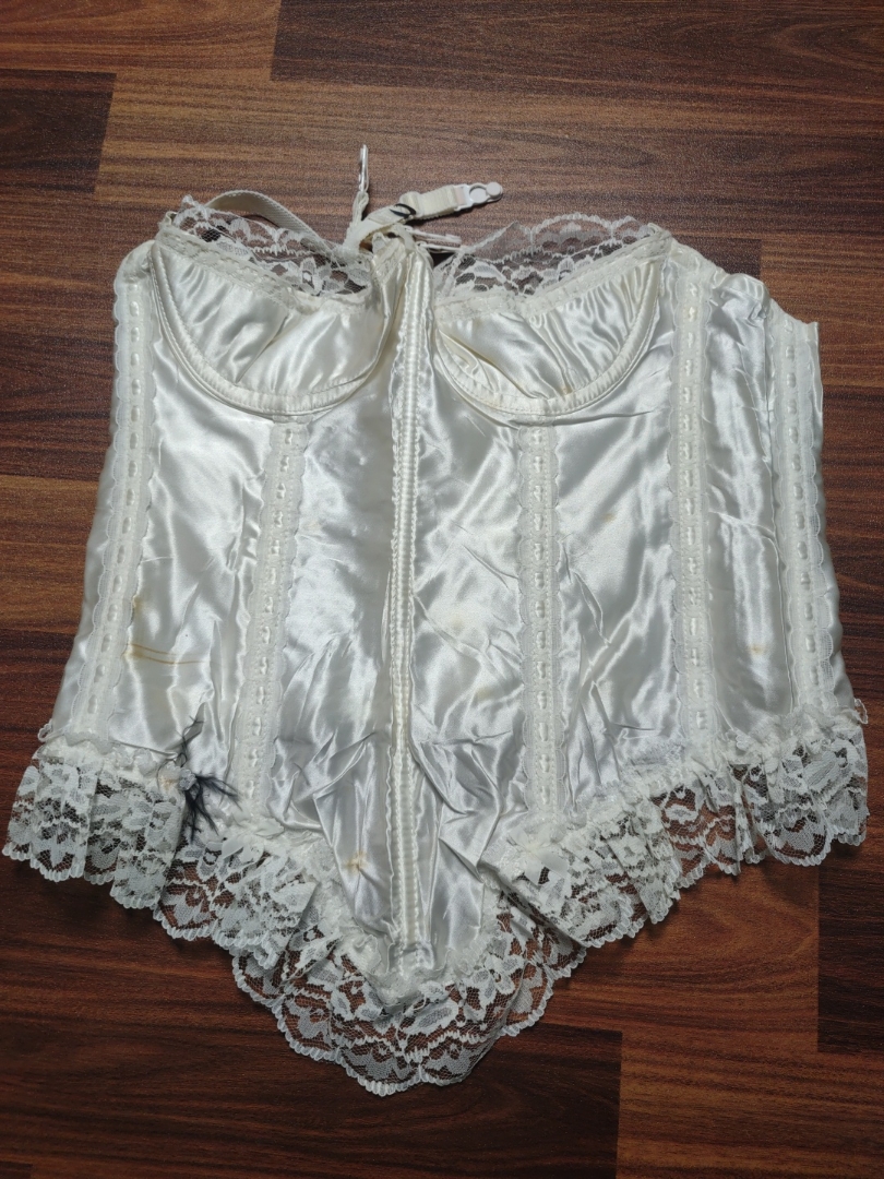 Corpetto in raso bianco