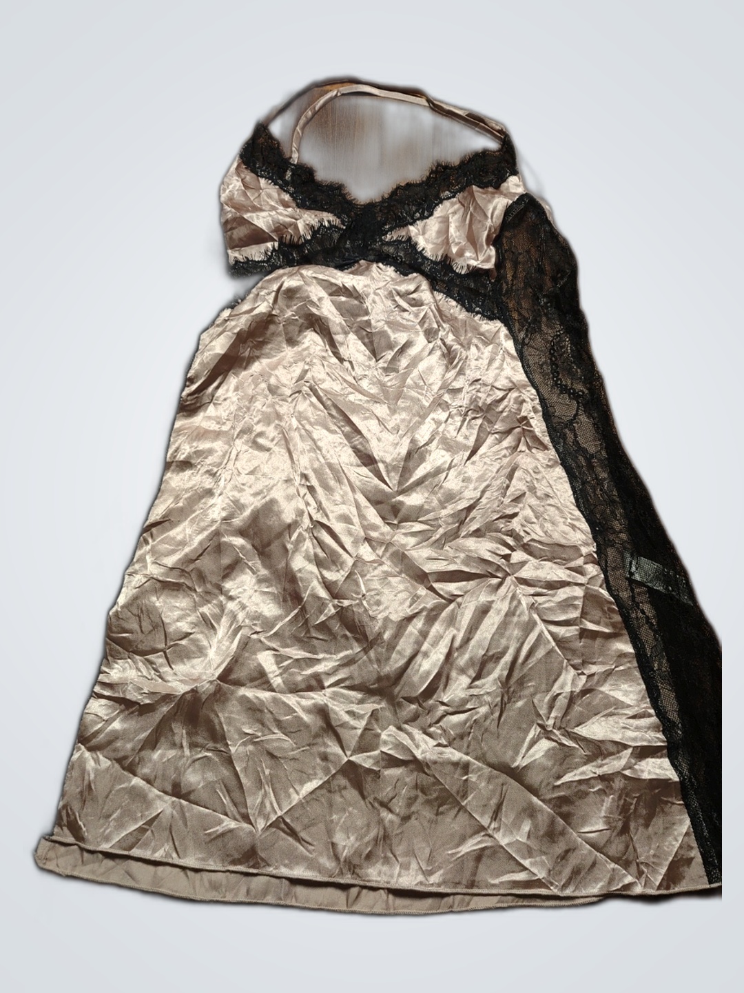 Vestido de tirantes de encaje satinado