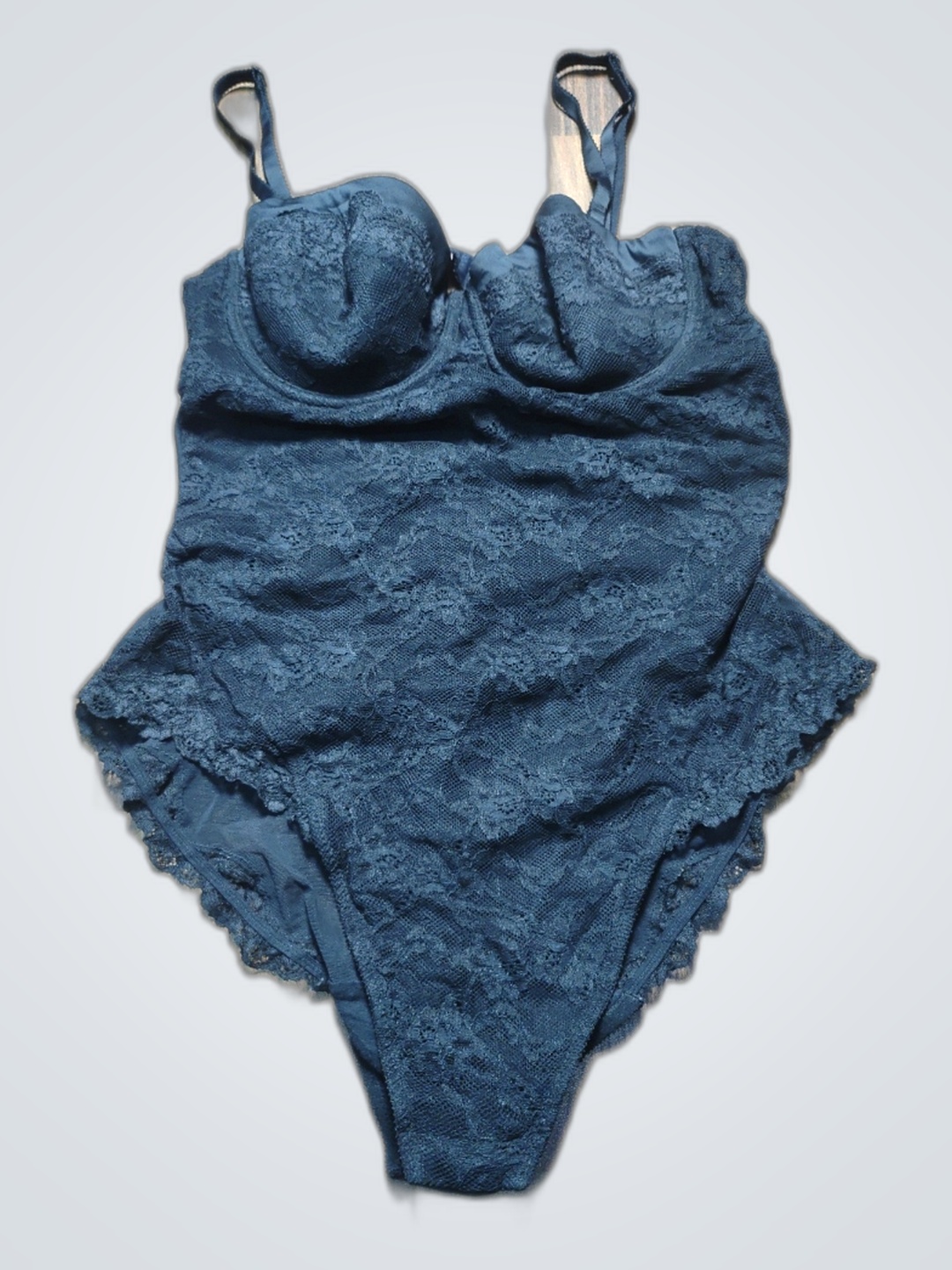 「Marks & Spencer ブラックレースボディスーツ」