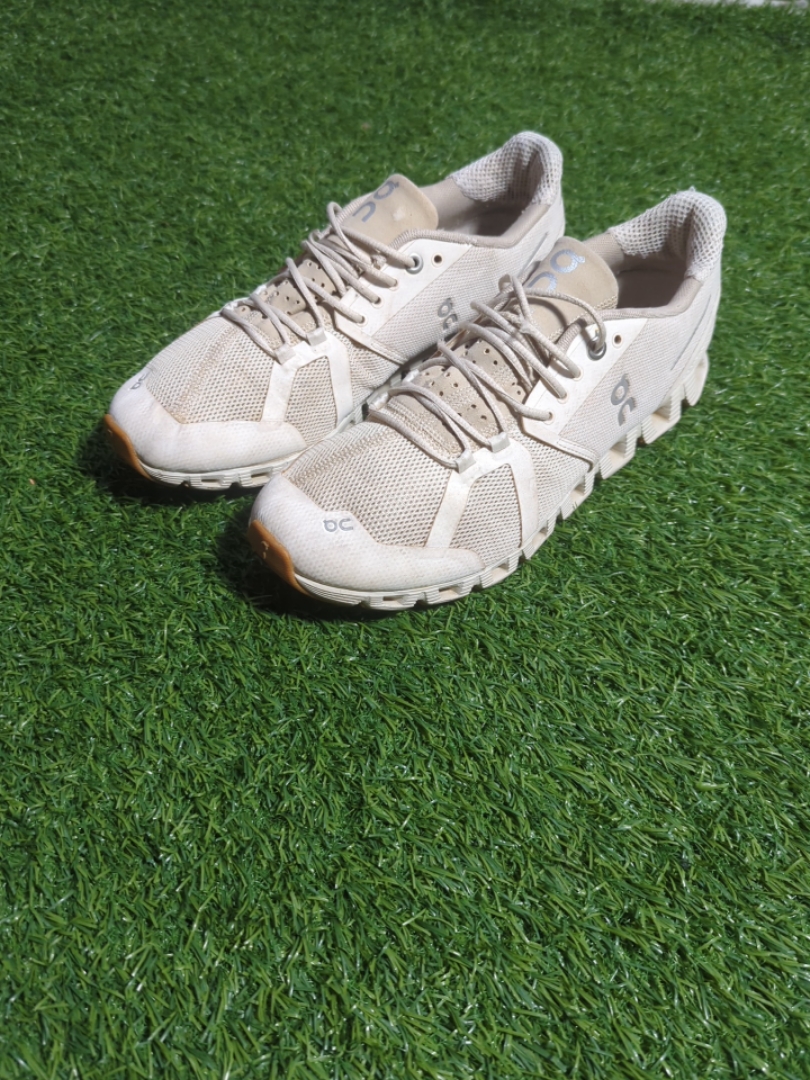 On Cloud Running Shoes