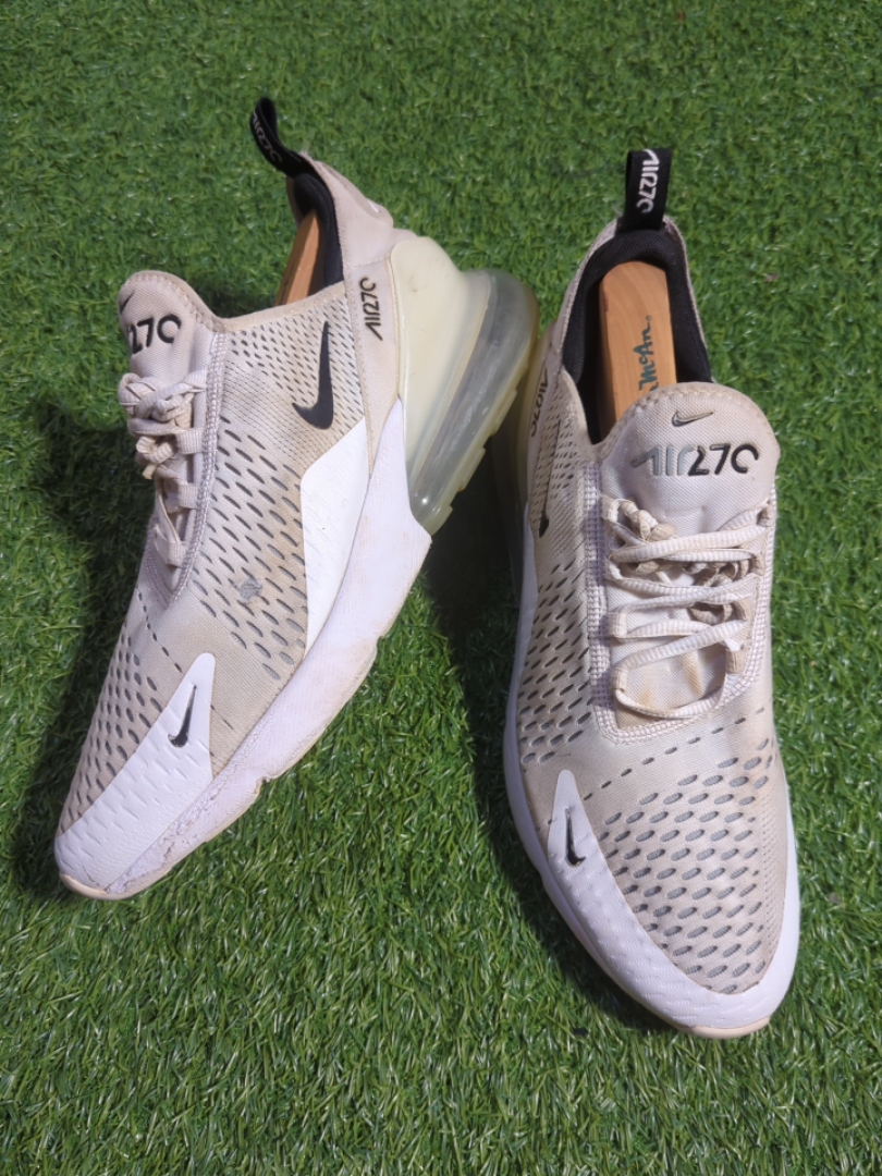 Nike Air Max 270 Sneakers