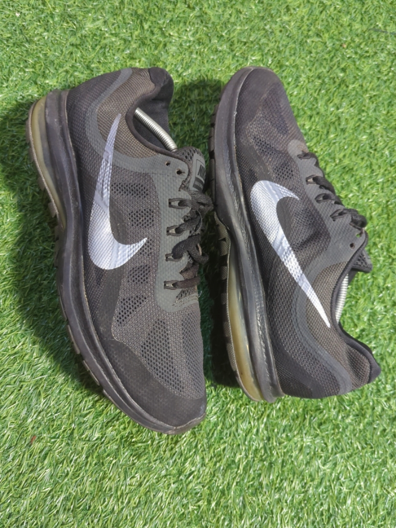 Nike Black Mesh Sneakers