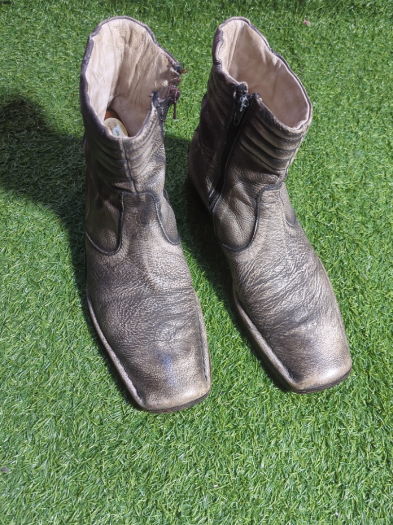 Botas de Cano Baixo Jacques de Couro