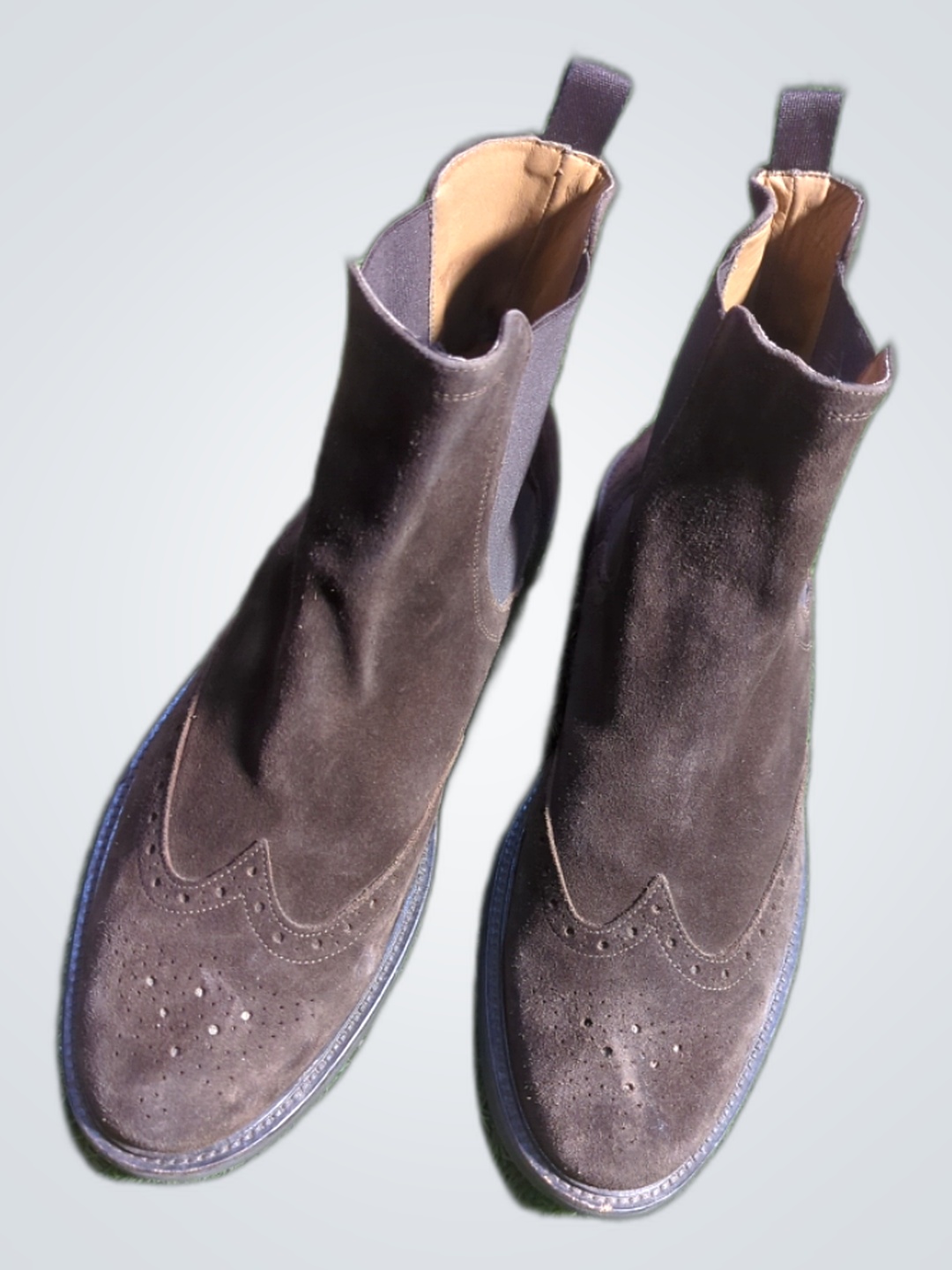 Bottines Chelsea en daim brun sans marque