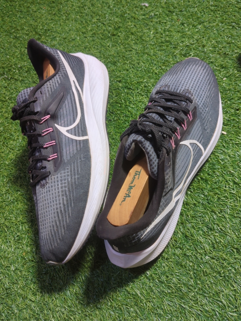 Nike Grey React Infinity Run Flyknit 3 Sneakers