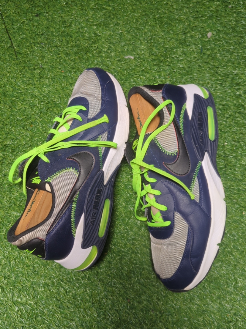 Nike Air Max Sneakers Navy Blue Green