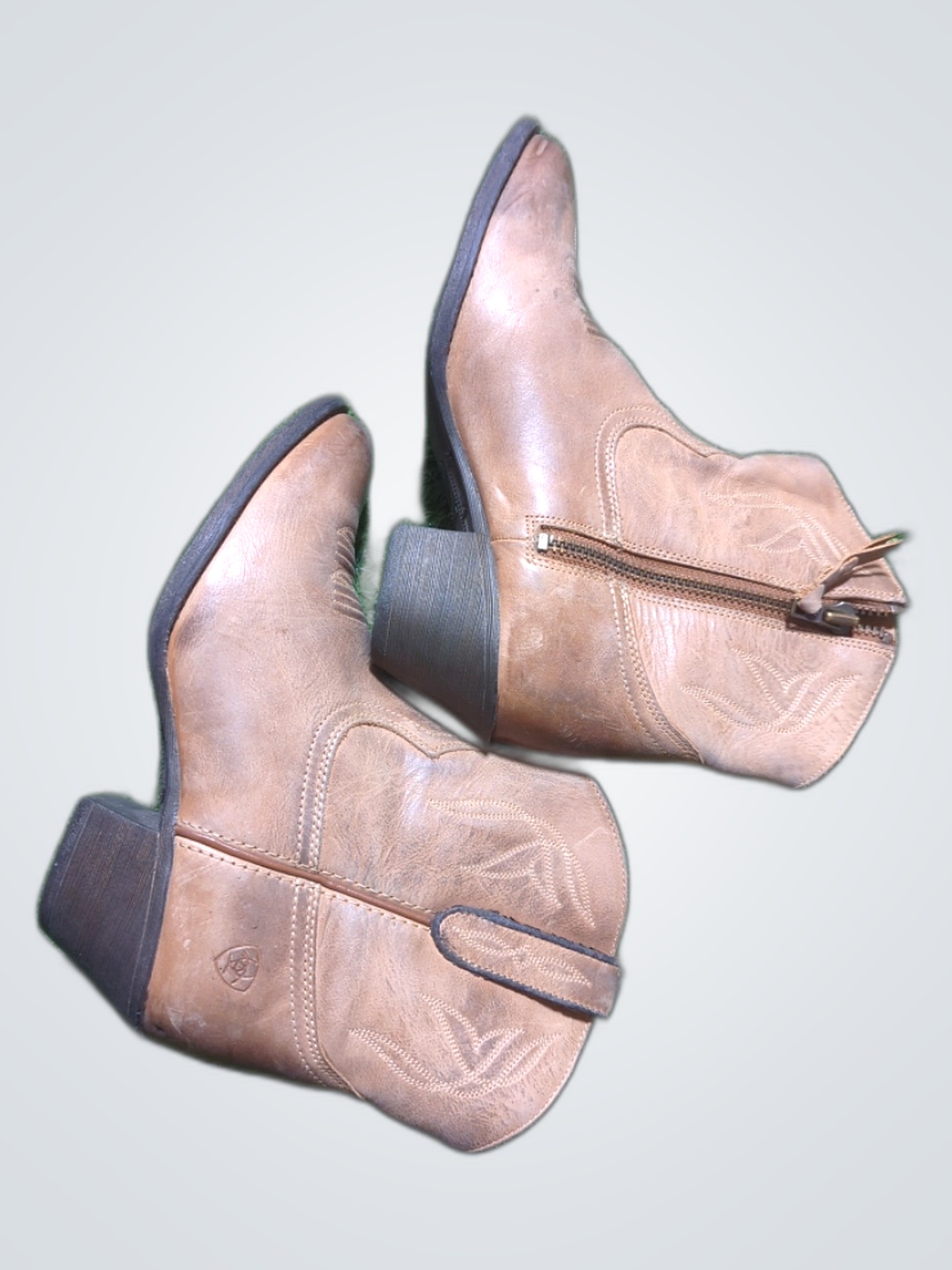 アリアットタンレザーカウボーブーツ