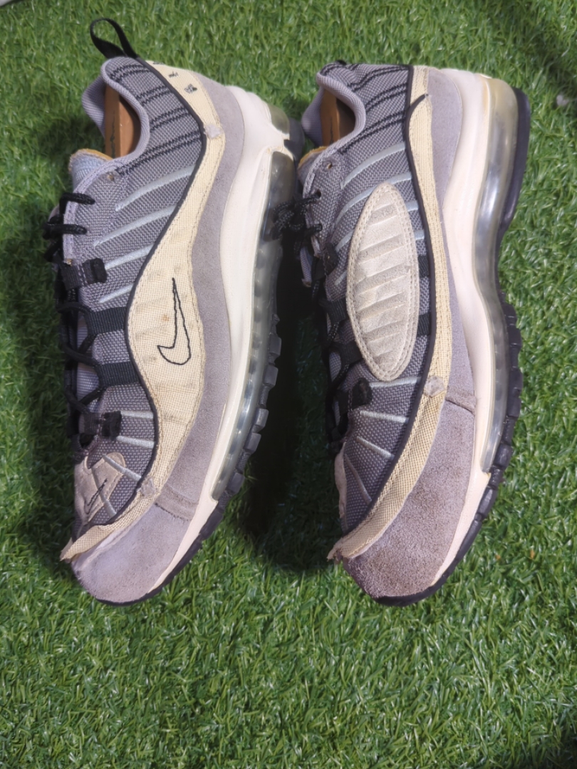 Nike Air Max 90 Grey Sneakers