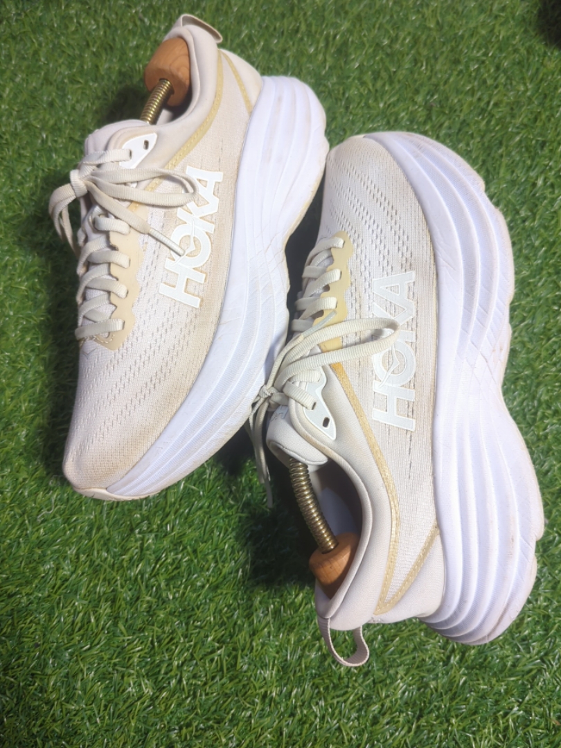 Hoka Bondi 8
