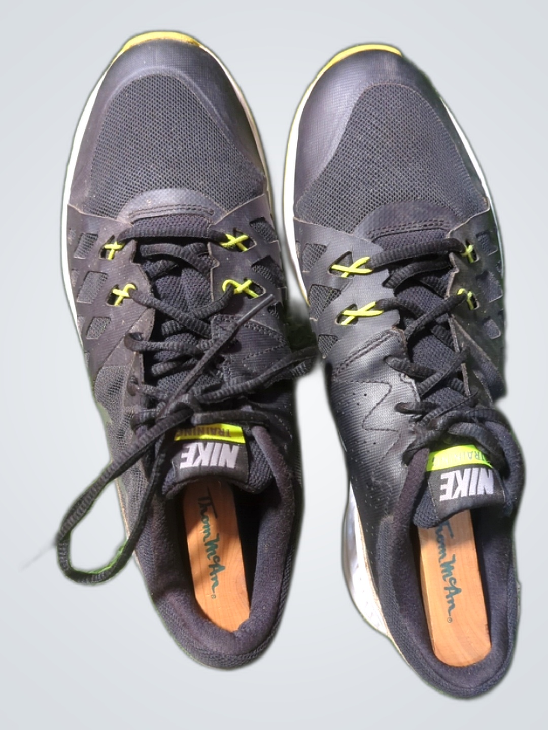 Nike Black Yellow Sneakers