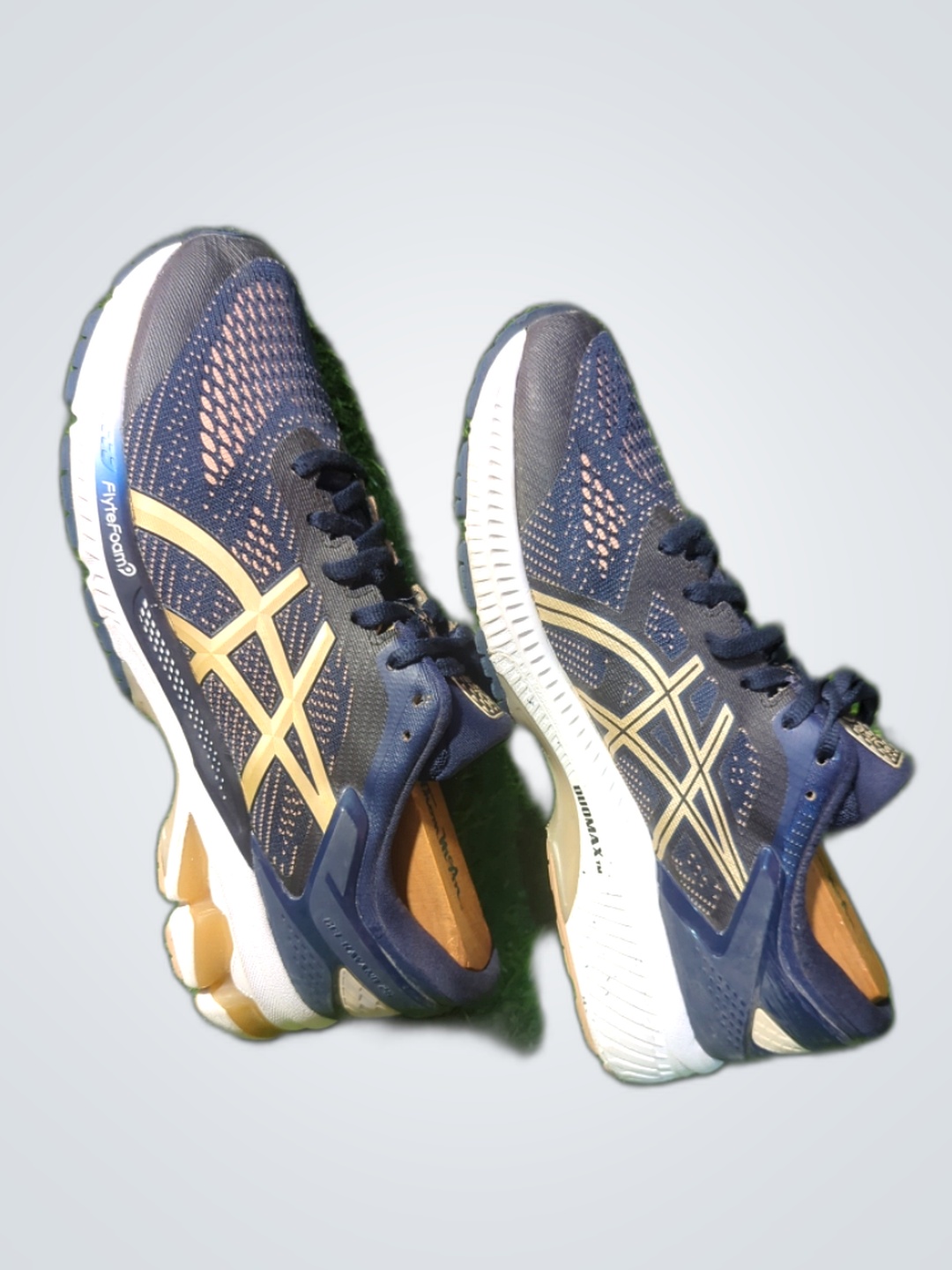 Asics Gel-Kayano Sneakers