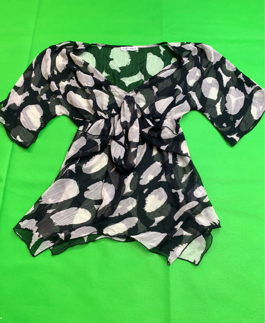 Blouse with Floral Pattern