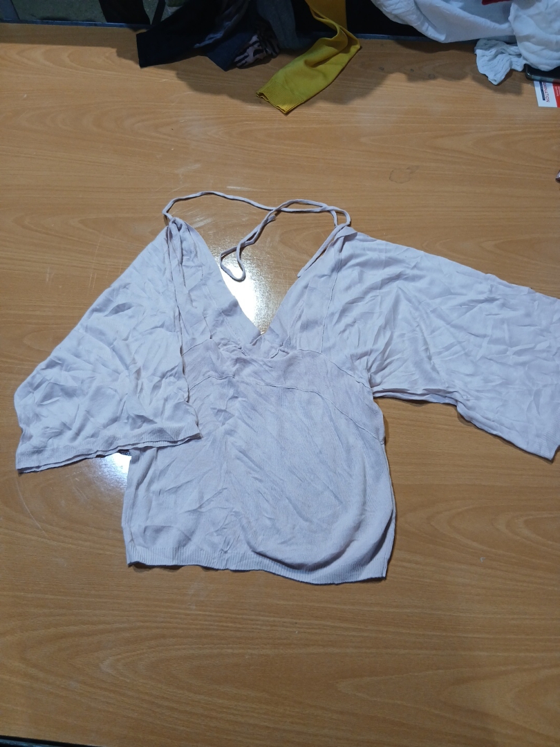 Bershka V-Neck Long Sleeve Top