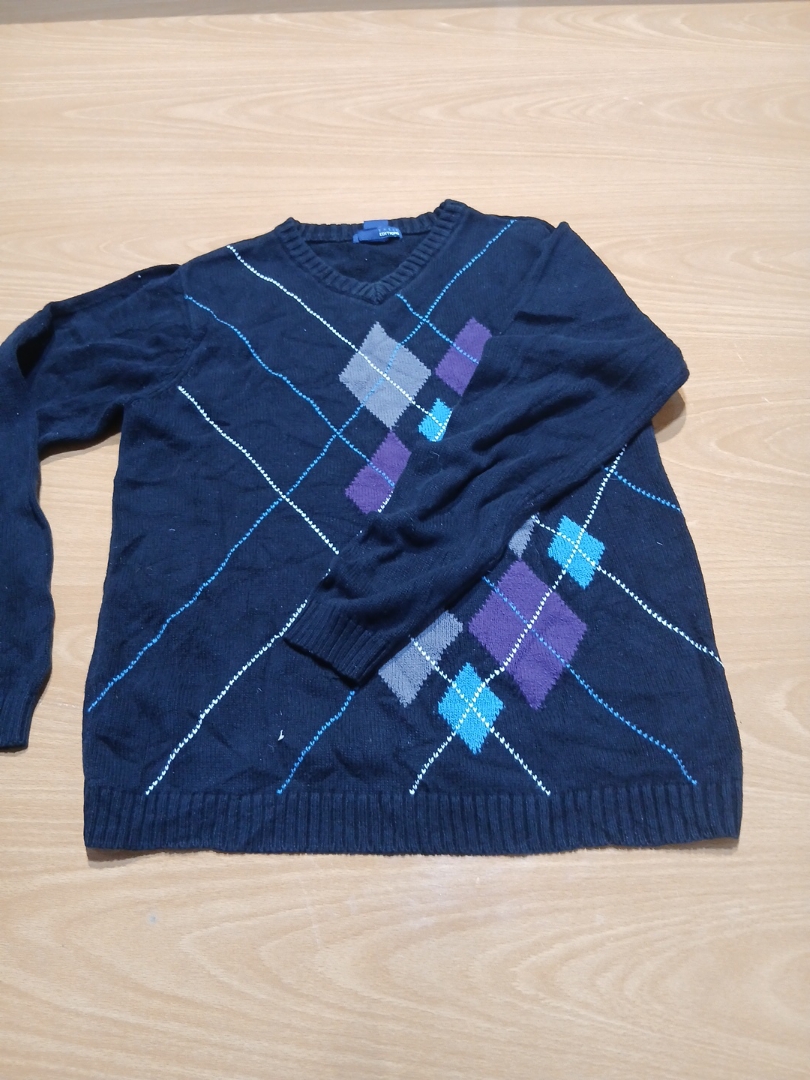 Basic Editions Argyle Sweater