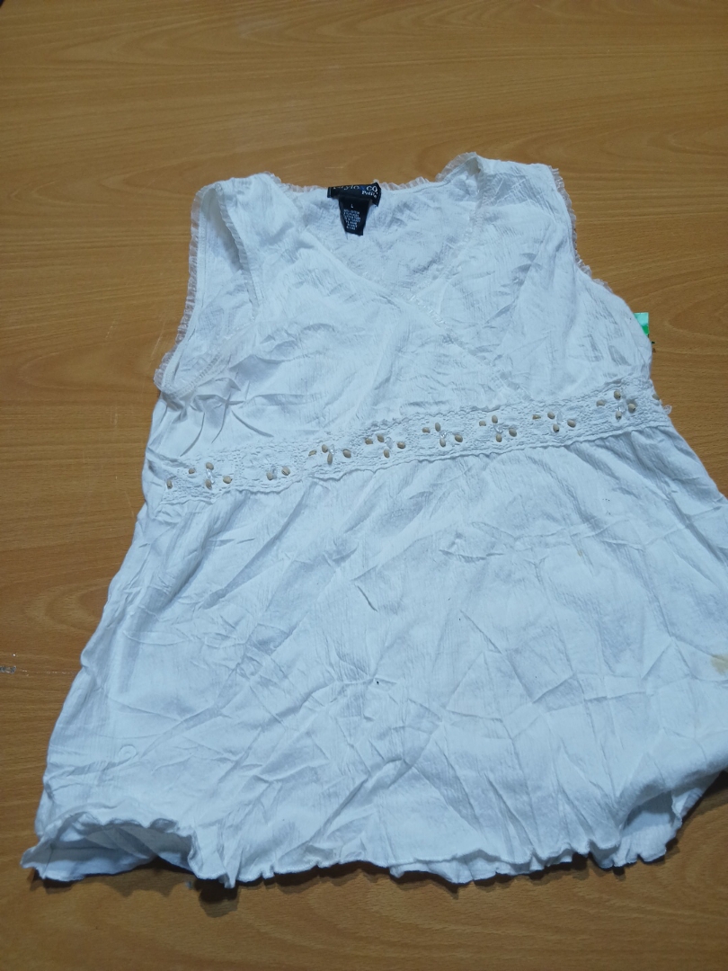 Style & co. Petite White Sleeveless Top