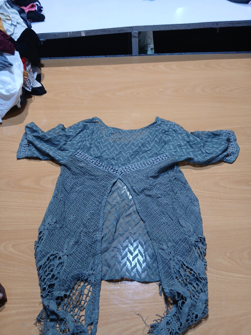 BKE Rotes Häkeln Fransen Cardigan