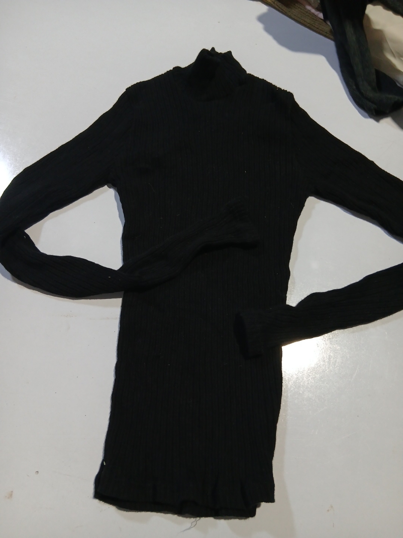 Brandy Melville Black Ribbed Turtleneck