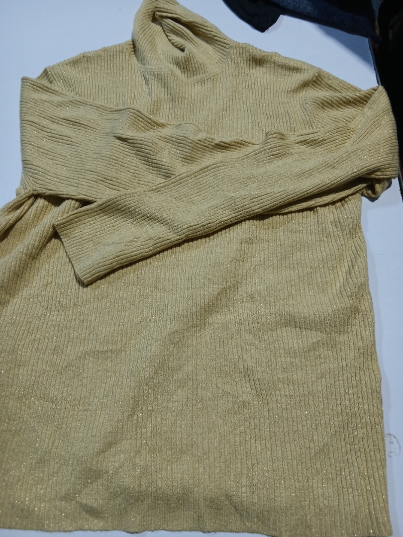 Sag Harbor Gold Knit Turtleneck Sweater