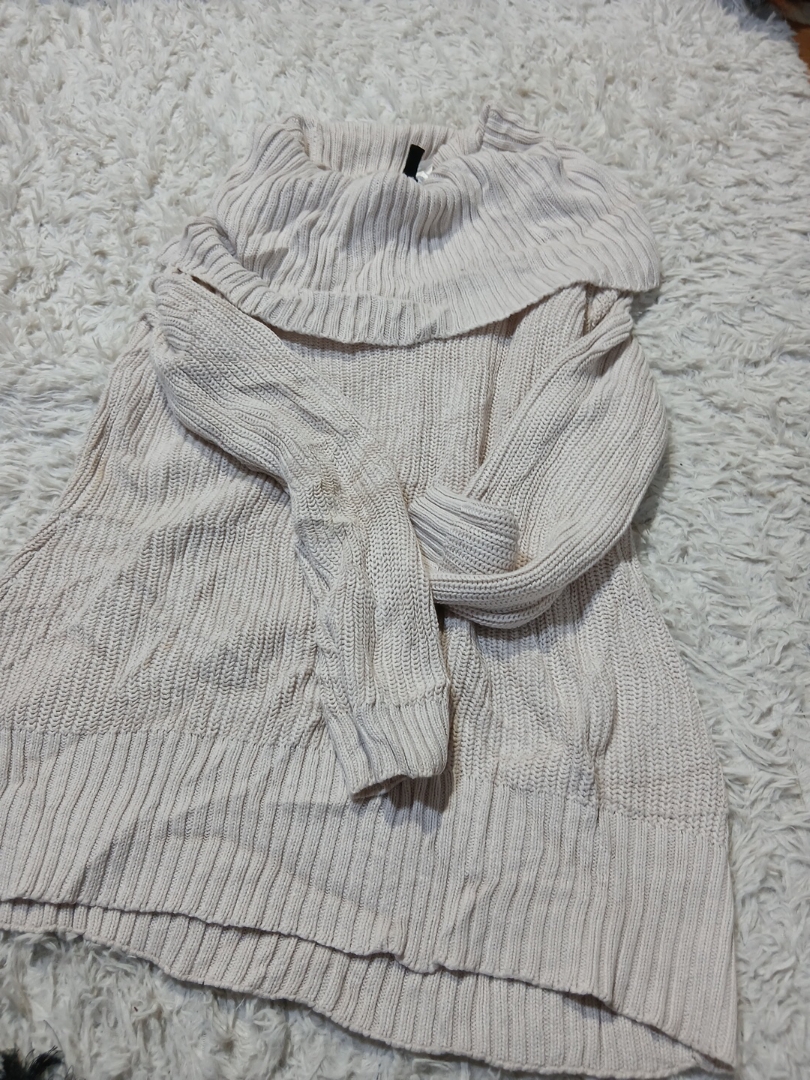 H&M Divided Knit Sweater